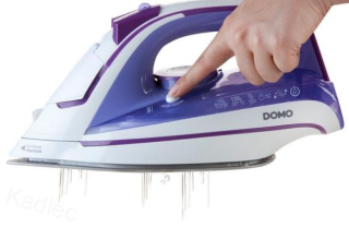 DOMO napařovací žehlička DO7052S